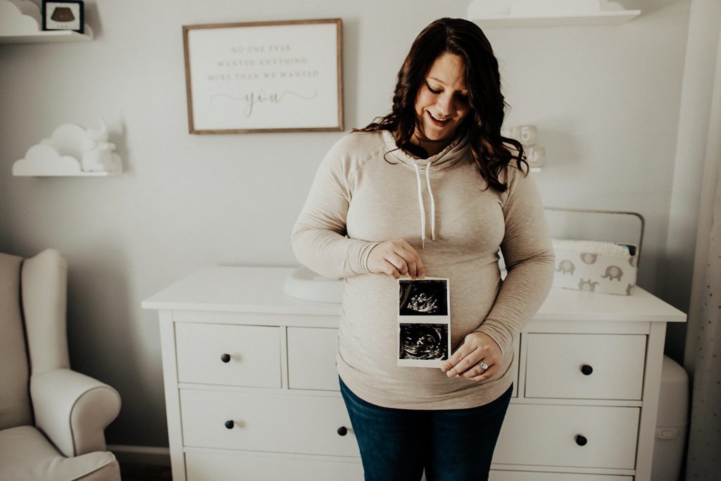 west chester maternity portraits captured by Brey Photo, Delaware County Photographer