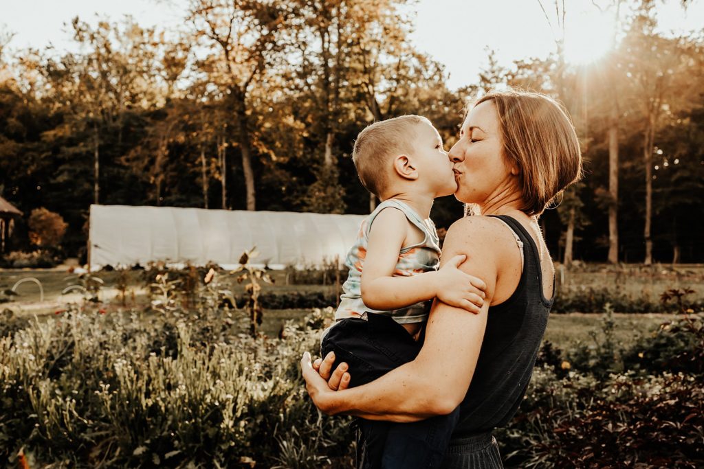 west chester family mini session  at Wildflower Farm, captured by Brey Photo, Delaware County Photographer